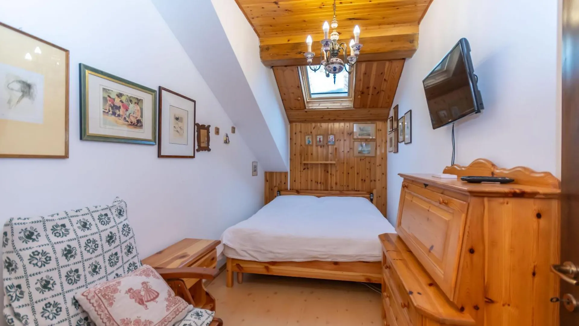 Le Ginestre Apartment Alleghe 0*,  Italy
